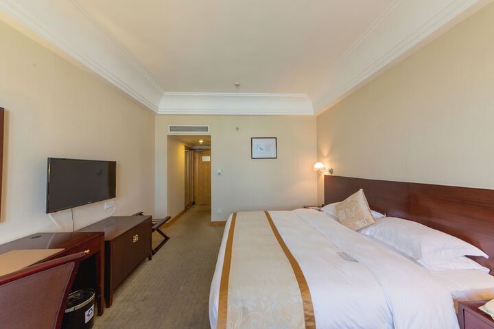 Room 10 of 39