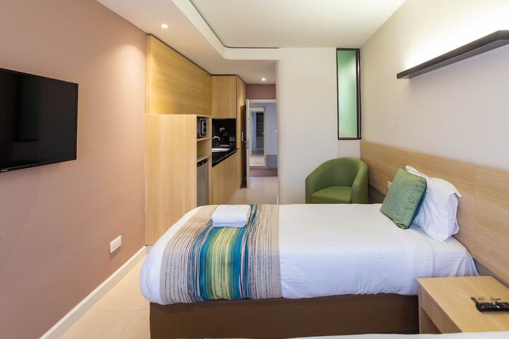 Room 19 of 78