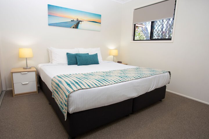 Room 5 of 40