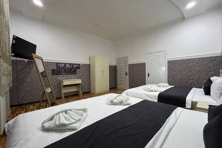 Room 25 of 44