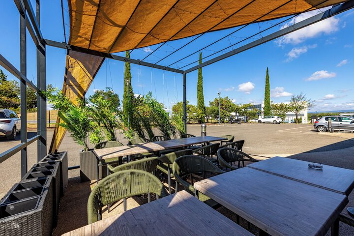 Terrace/Patio 88 of 104