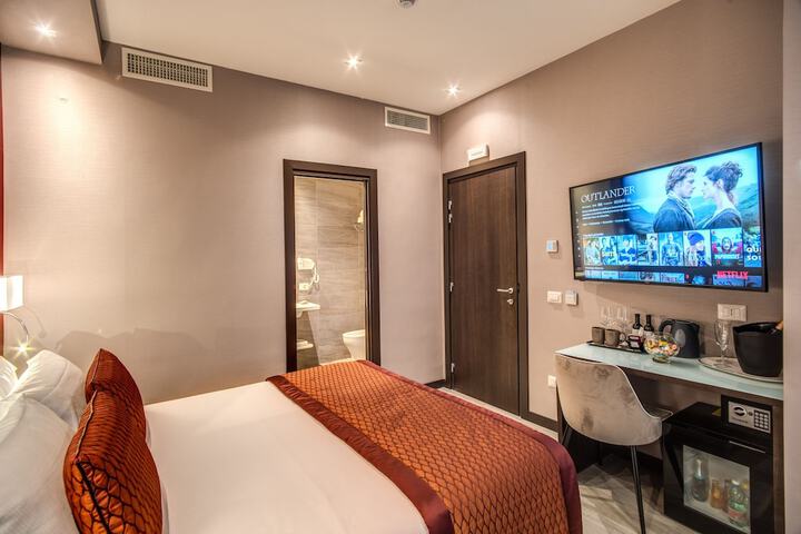 Room 16 of 29