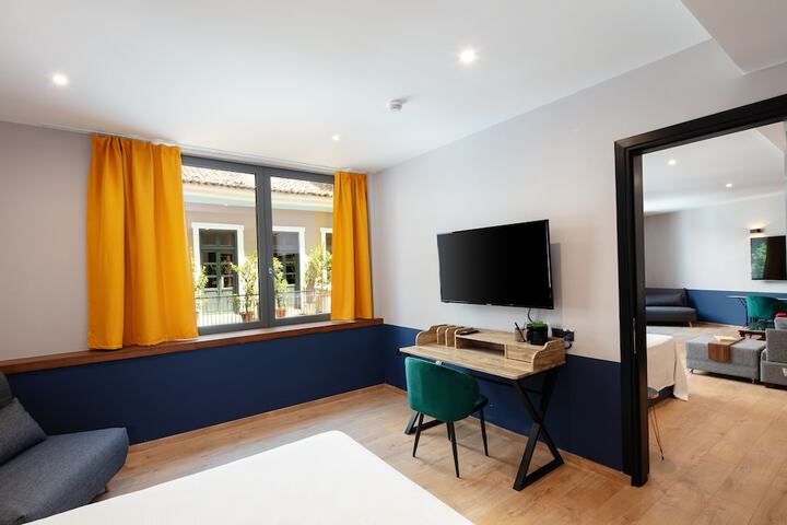 Room 36 of 112