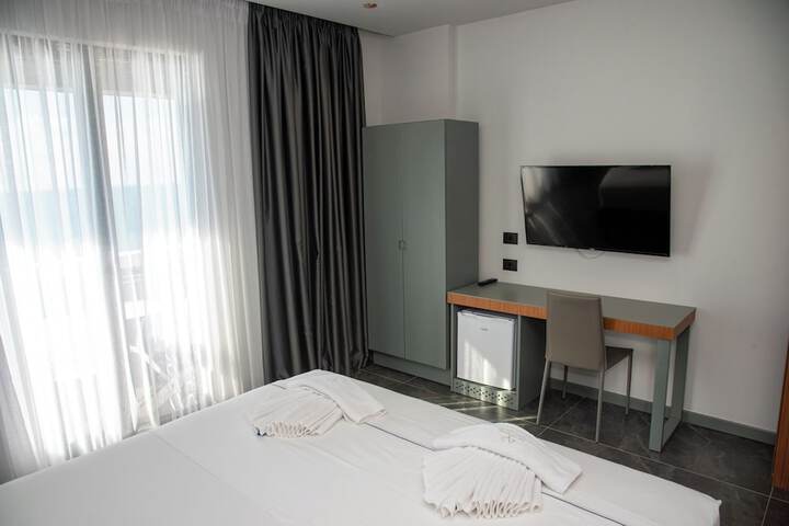 Room 36 of 207