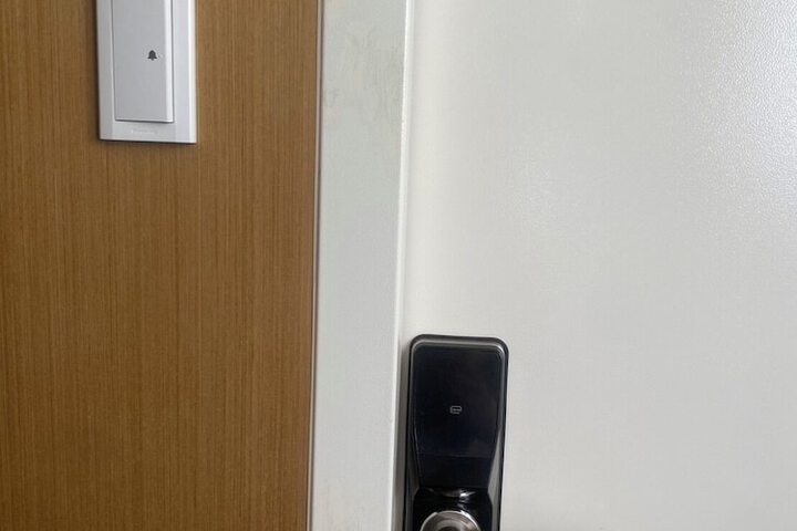 Room 18 of 42