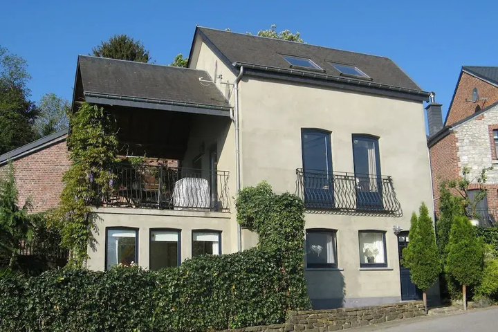 A Beautifully Furnished Traditional Holiday Home