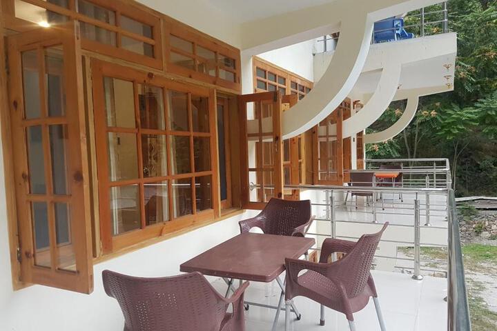 Heaven Rose Hotel Khanian