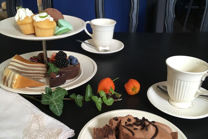 Breakfast/Coffee Service 33 of 63