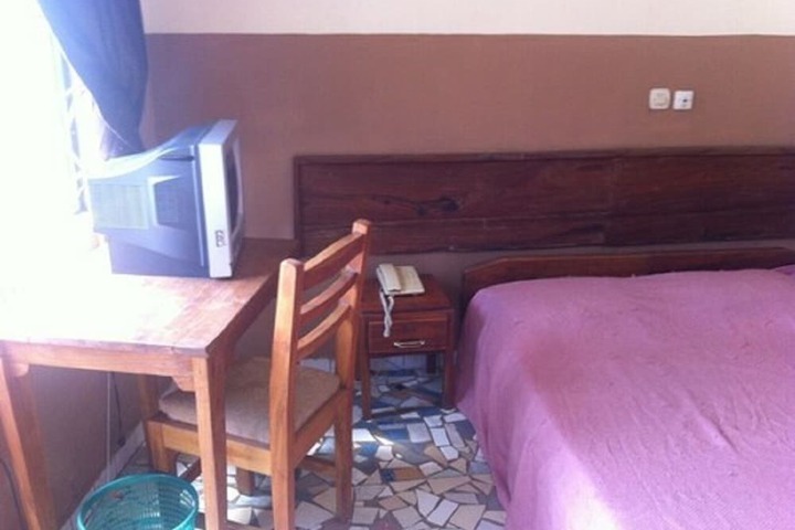 Room 6 of 41