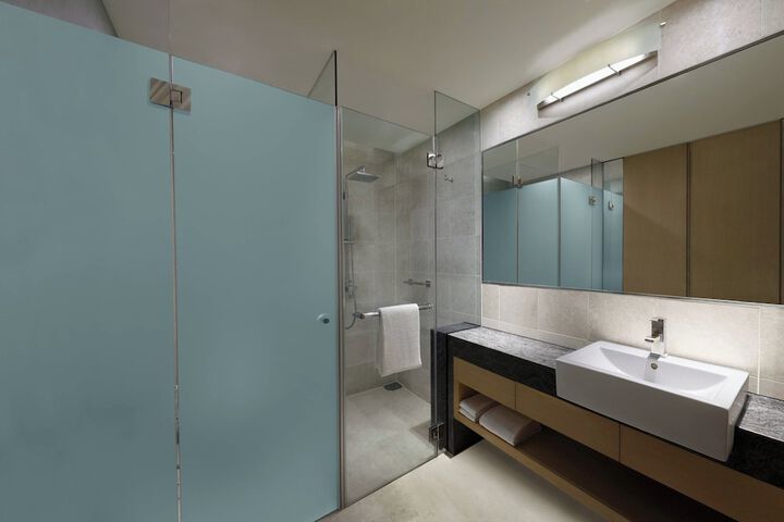 Room 12 of 50