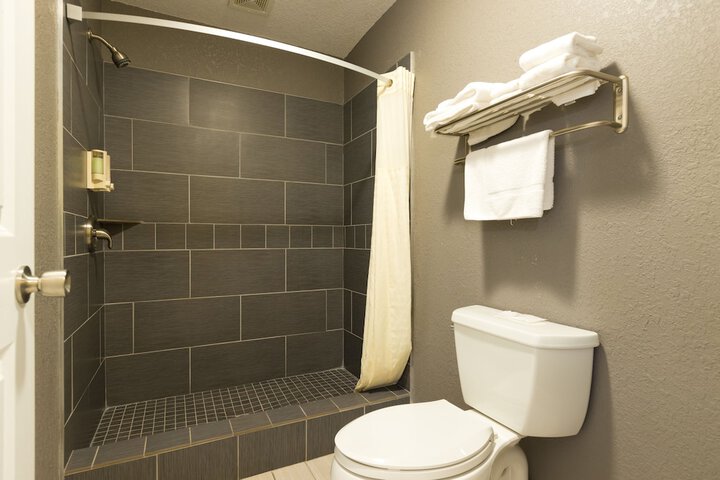 Room 15 of 30