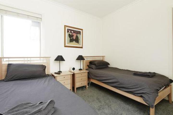 Room 13 of 21