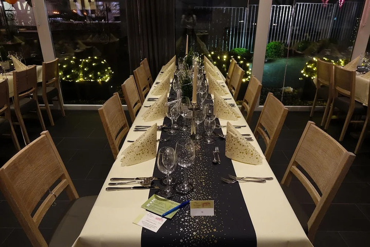 Dining 21 of 26