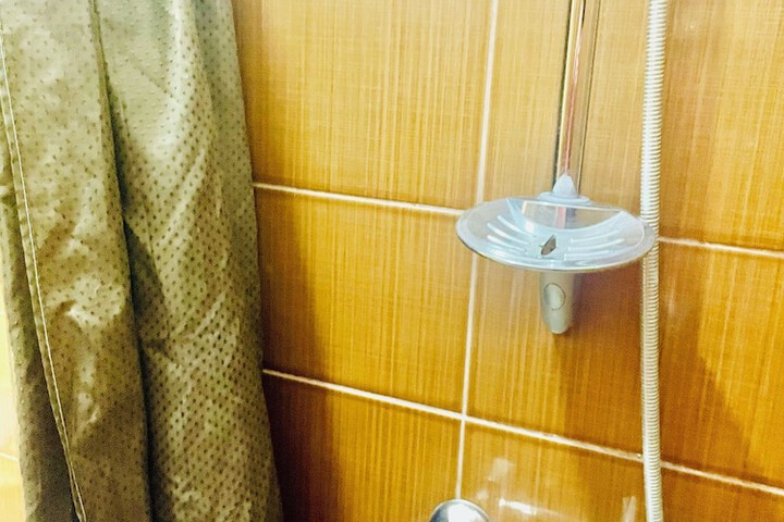 Room 122 of 146