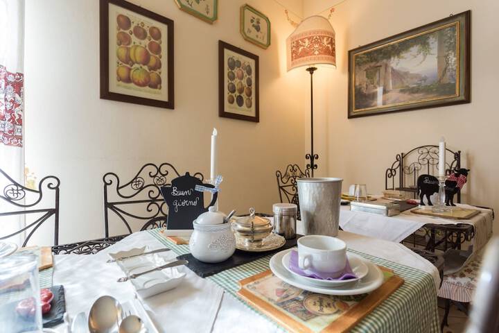Dining Photos