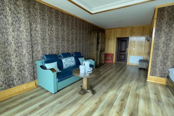 Room 7 of 26