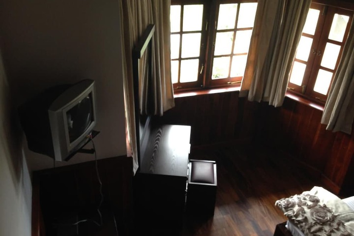 Room 12 of 46