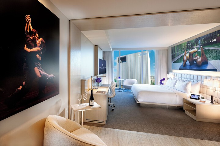 Room 48 of 141