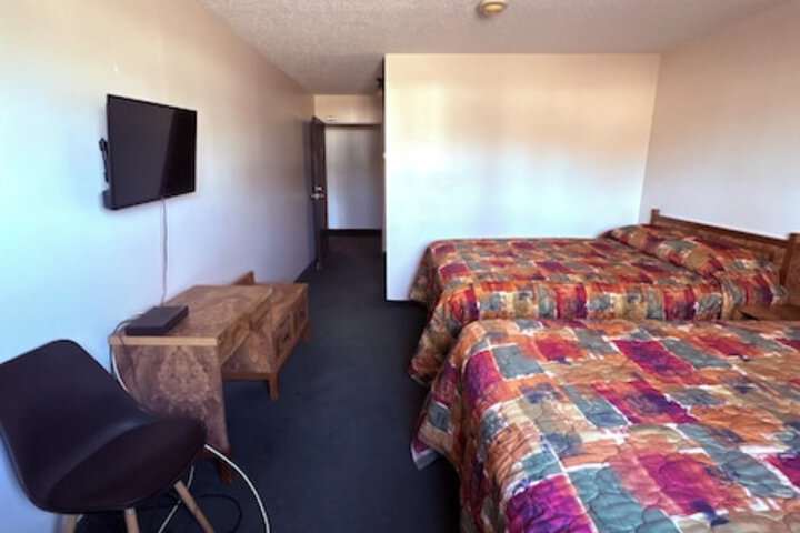 Room 3 of 12