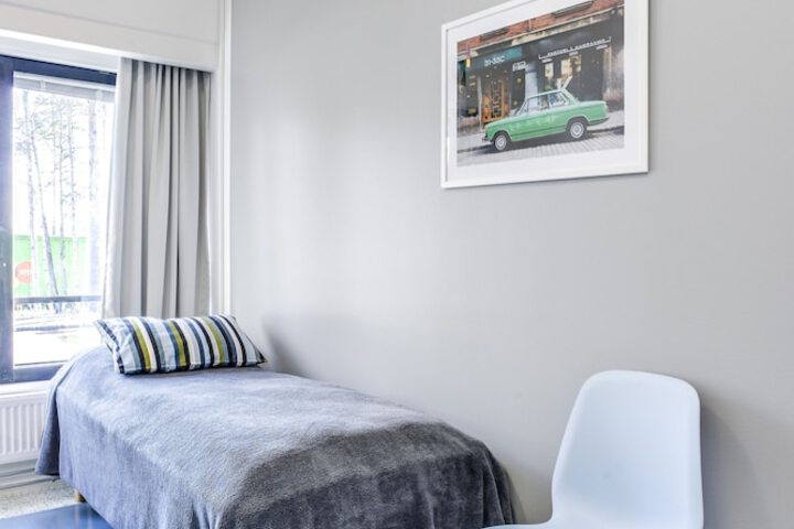 Room 10 of 42