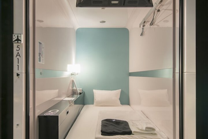 Room 10 of 35