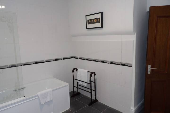 Room 62 of 86