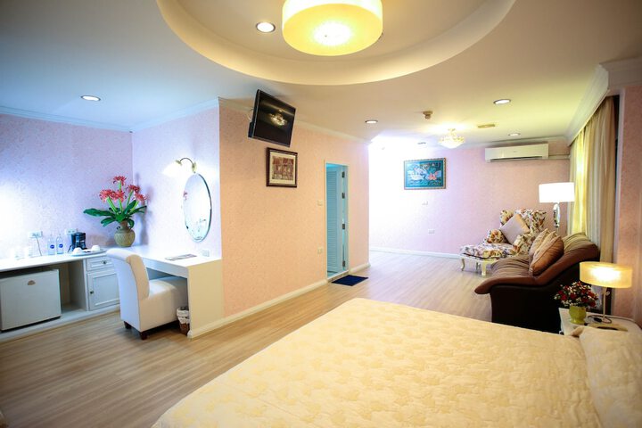 Room 15 of 71