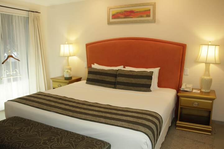 Room 6 of 130