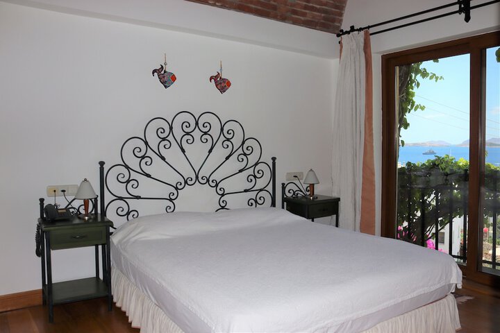 Room 8 of 46