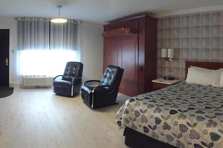 Room 25 of 61