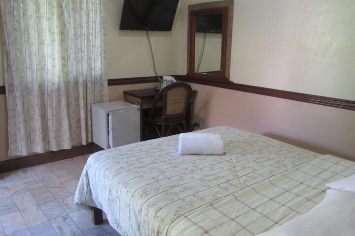 Room 3 of 51