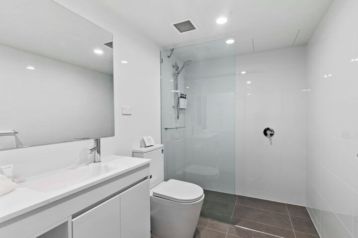 Room 16 of 20