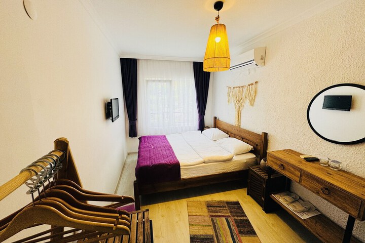 Room 34 of 73