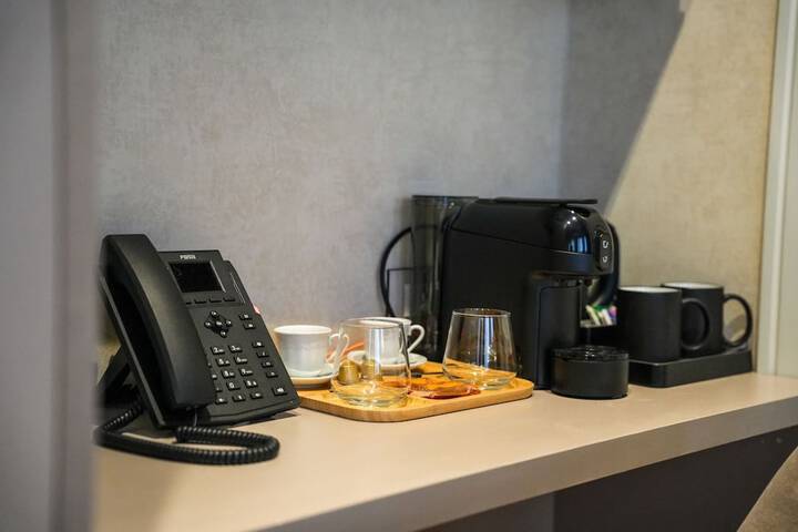 Breakfast/Coffee Service 7 of 21