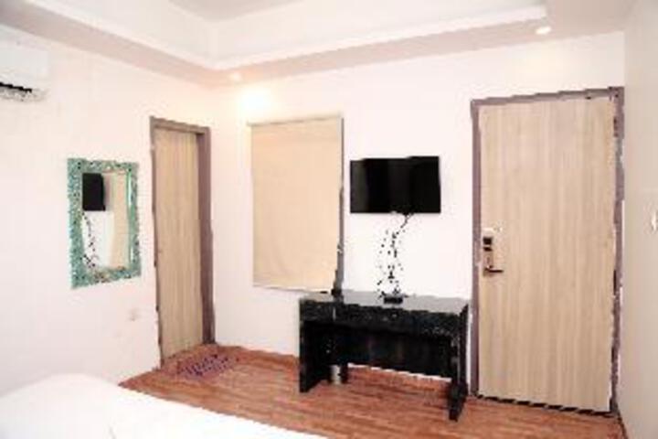 Room 4 of 21