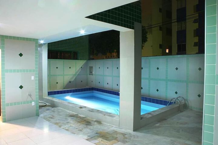 Pool 17 of 20