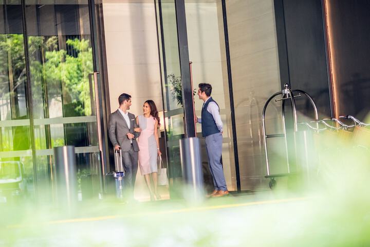 Entrance & Lobby
