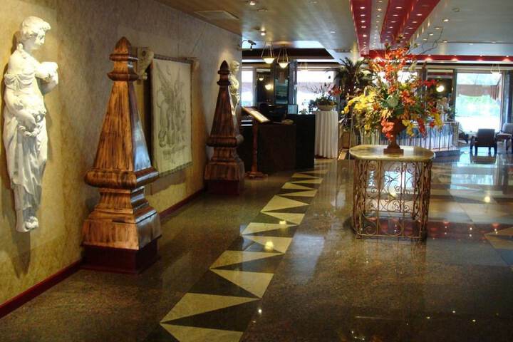 Lobby Entry