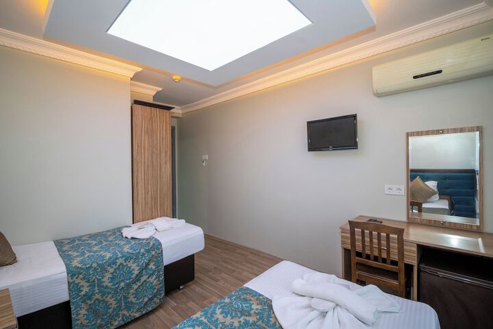 Room 29 of 90