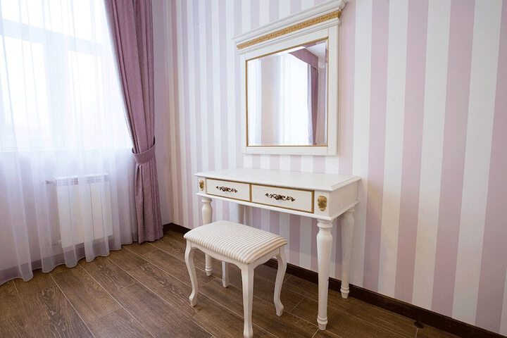 Room 20 of 38