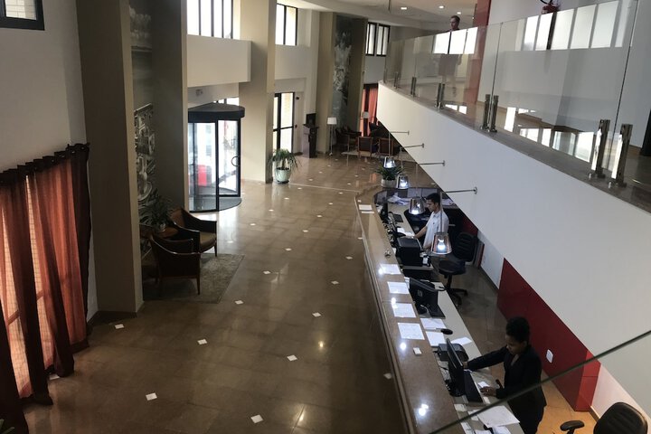 Guest Lobby