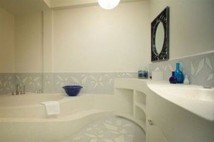 Room 2 of 73