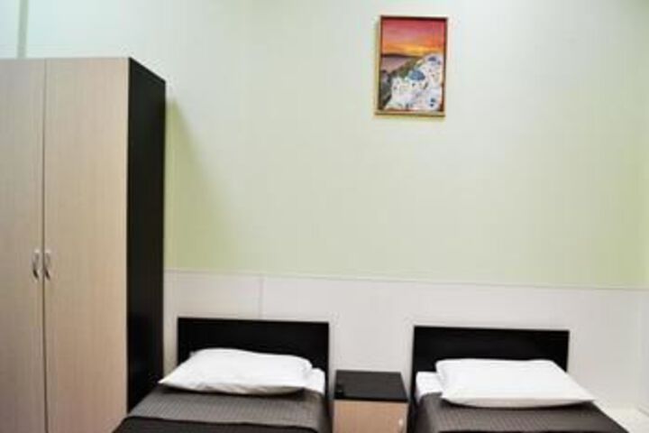 Room 25 of 38