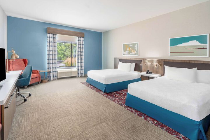 Room 8 of 32