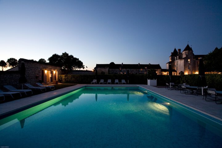 Pool Hotel