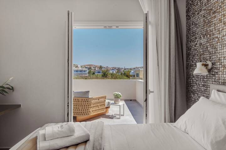 Room 45 of 193