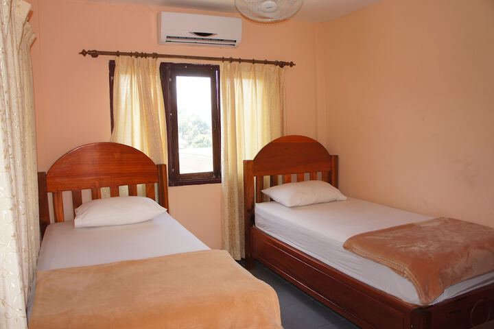 Room 11 of 26