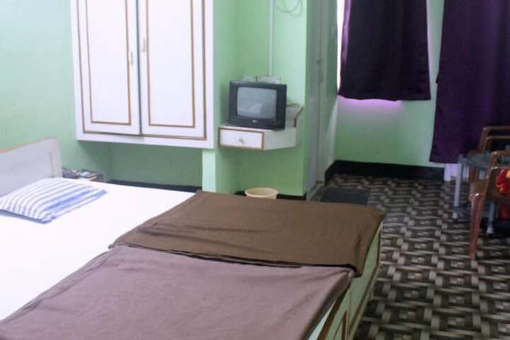 Room 7 of 65
