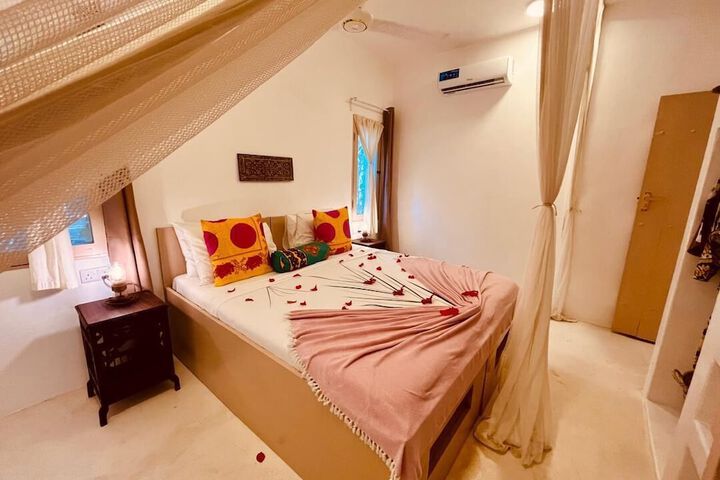 Room 29 of 164