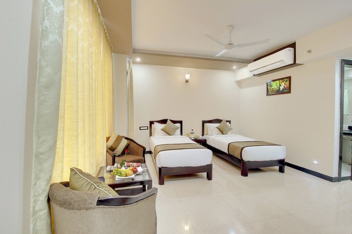 Room 3 of 14